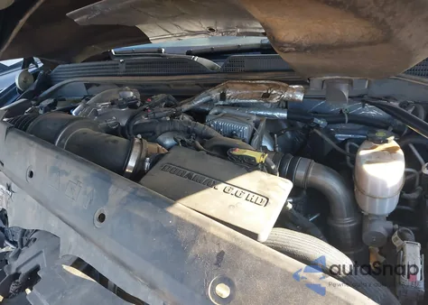 2018 GMC Sierra 2500Hd Denali z USA, uszkodzony, nr VIN 1GT12UEY9JF244037